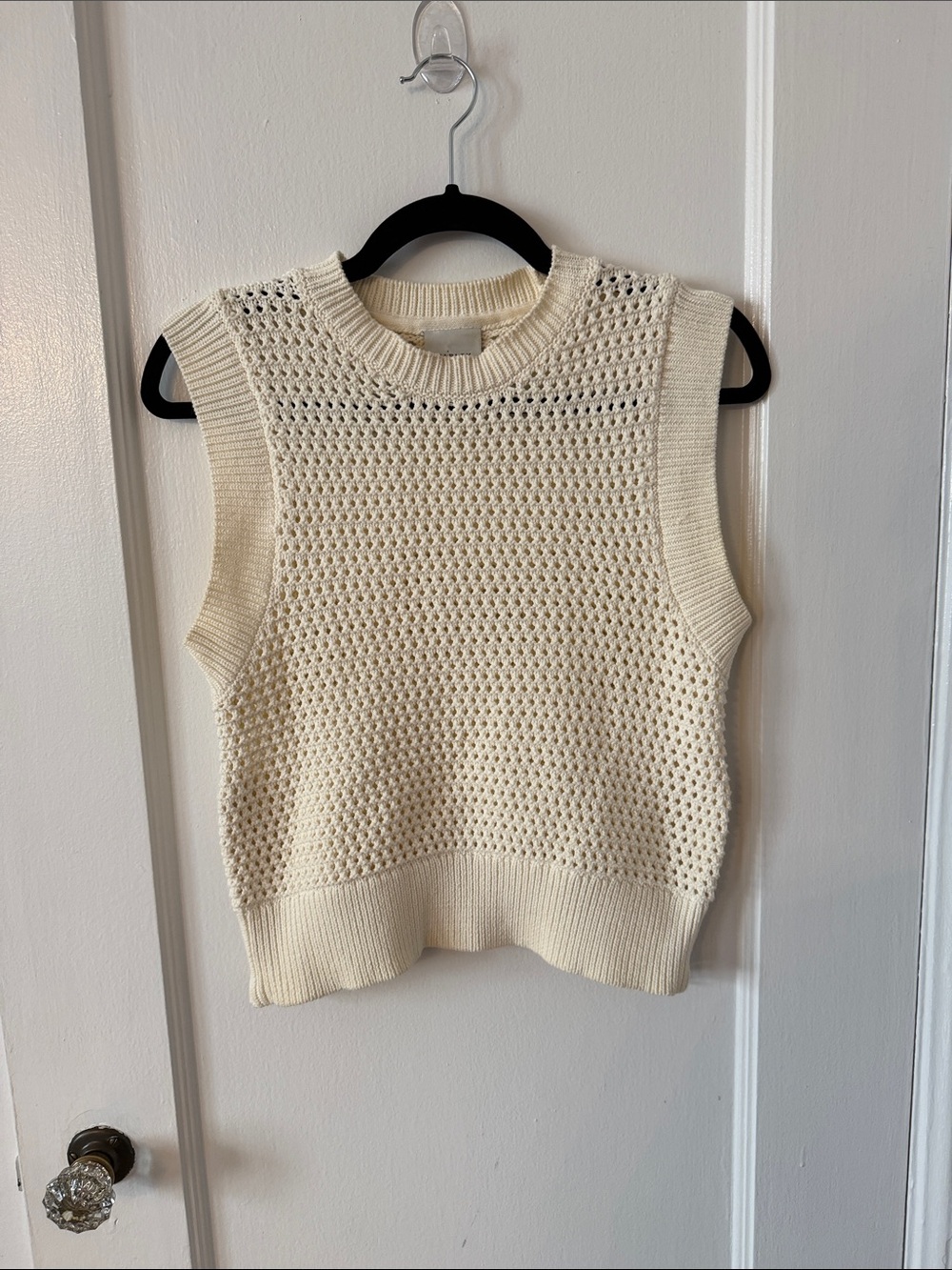 Varley Open-Knit V-Neck Sleeveless Vest in Cream - Picture 4 of 9